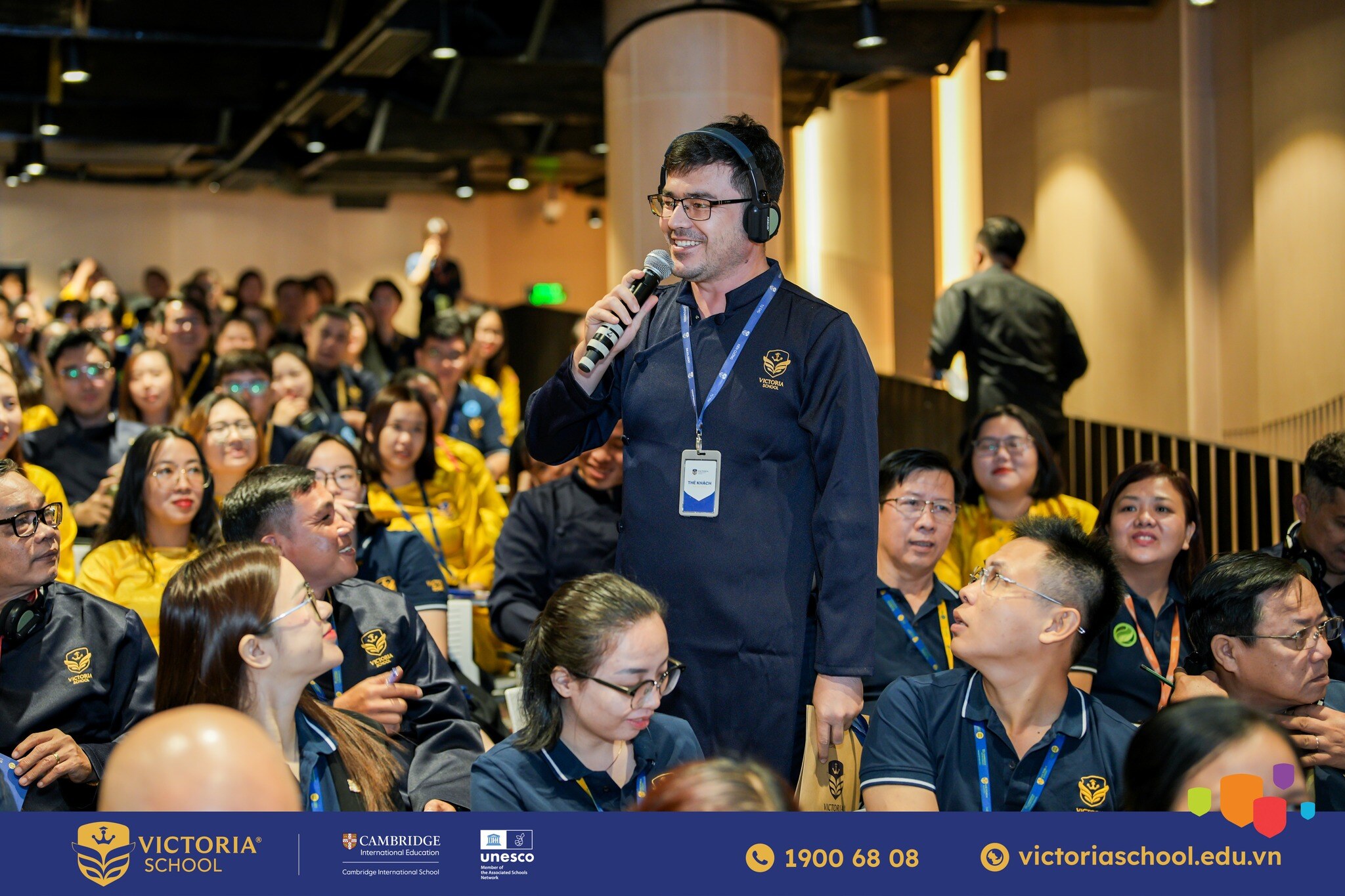 David Rynne Hello Victoria School: Building Community - Embracing the New School Year