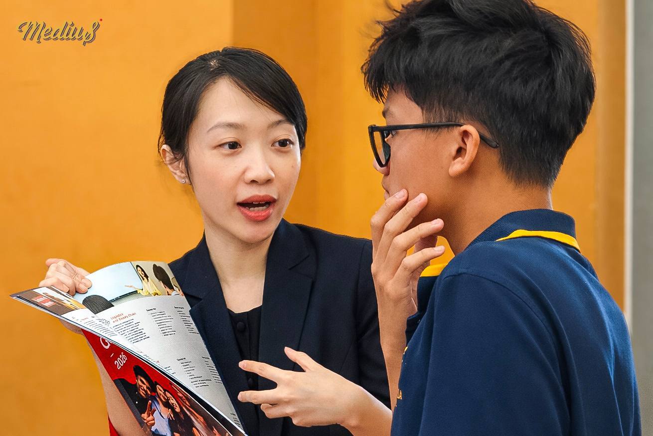 Uni fair Medius0446962_1221273648090444Uni fair Medius_7355367297415610553_n